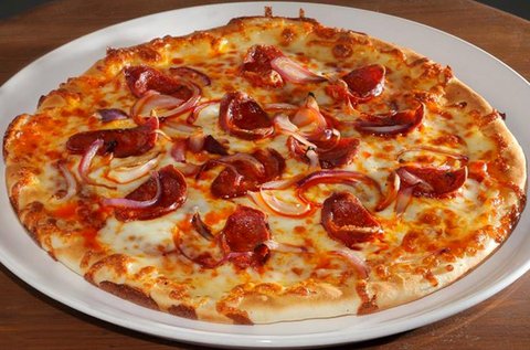 2 db 28 vagy 32 cm-es választható pizza