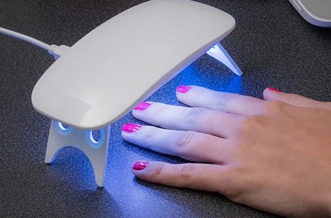 Mini UV lámpa körömlakkozáshoz