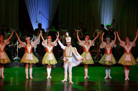 Belépő a Budapest, te csodás című operettgálára