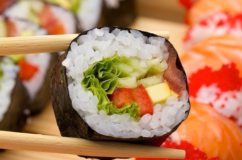 5 féle sushi kombináció friss japán alapanyagokból