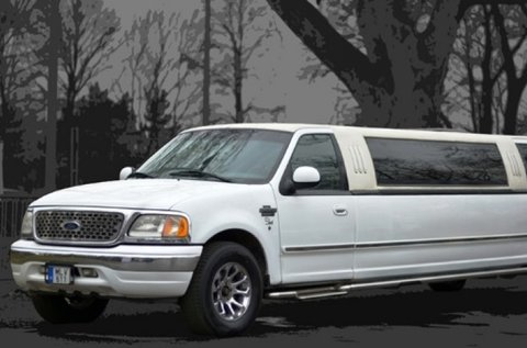 Ford Expedition limuzin bérlés 15 főnek
