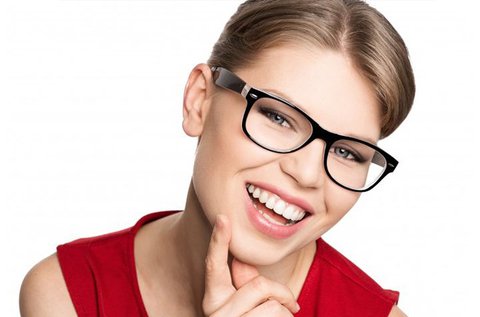Multifokális szemüveg választható divatos kerettel
