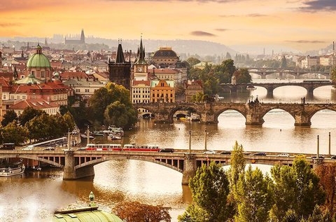 Zavartalan kikapcsolódás novemberig Prágában