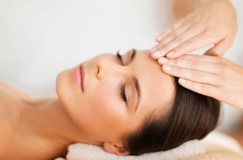 Regeneráló, fájdaloműző arcreflexzóna masszázs