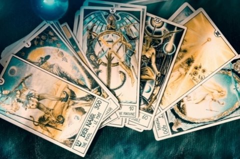 2 órás jövőképelemzés Tarot Symbolon kártyával