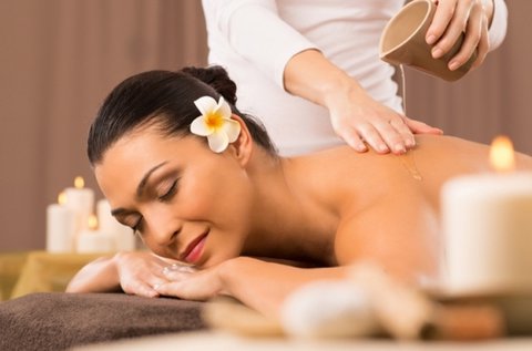 60 perc lazító, tradicionális balinéz masszázs