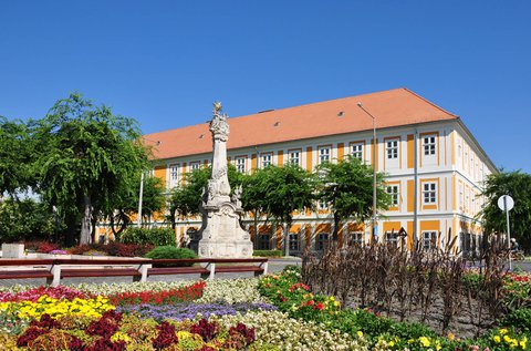 Felhőtlen lazítás Kalocsa történelmi belvárosában