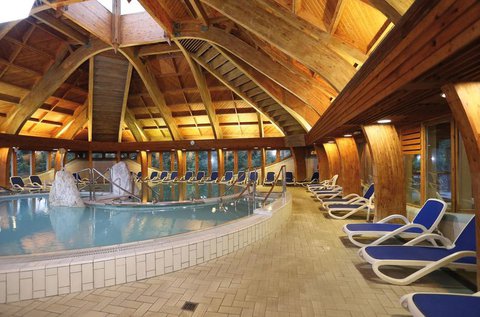 4 csillagos wellness pihenés Hévízen, hétvégén is