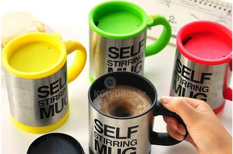 350 ml-es önkeverős, hőtartó bögre fedéllel