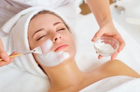 Kozmetikai nagykezelés hidroabrázióval