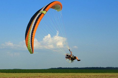 15 perces motoros siklóernyő sétarepülés