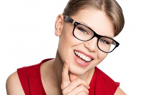 Multifokális szemüveg választható kerettel