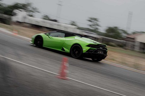 Lamborghini Huracán Evo Spyder élményvezetés