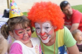 Tedd felejthetetlenné csemetéd szülinapi buliját! 10.000 Ft értékű szülinapi bohóc szolgáltatásokra, vagy játszóházi zsúrra beváltható utalvány 4.990 Ft-ért a Galagonya bohóc és barátaitól
