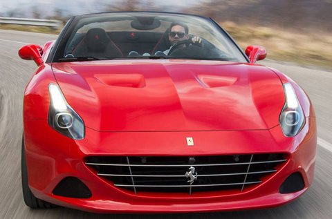8 körös Ferrari California vezetés