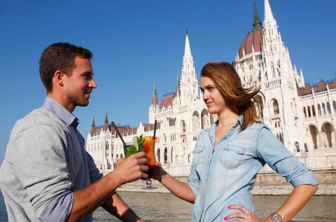 Dunai sétahajózás 2 koktéllal