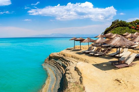 1 hetes vakáció Korfun luxusbuszos utazással