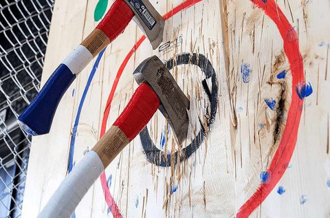 1 óra baltadobálás 2 fő részére