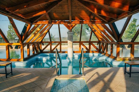 Tóparti pihenés Demjénben