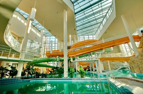 Élménydús évkezdő fürdőzés Gyulán