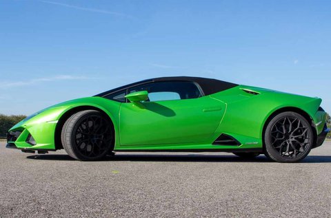 5 kör száguldás egy Lamborghini Huracánnal