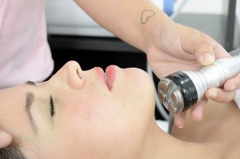 MesoILaser bőrvédő és fiatalító luxus arckezelés