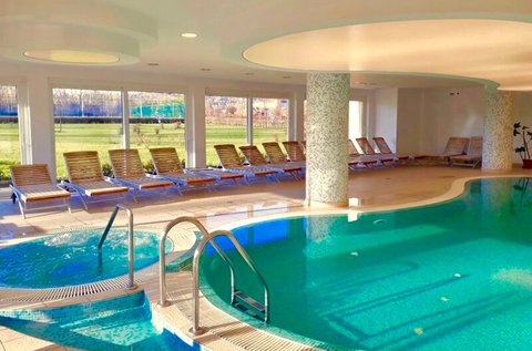 4 csillagos tavaszi relax Zsámbékon
