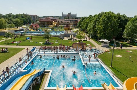 Nyári csobbanás Zalakaroson fürdőbelépővel