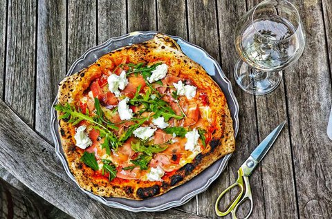 Mennyei nápolyi pizzák 2 fő részére Budán
