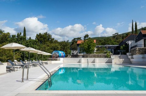 Napfényes nyár a horvát tengerparton, Crikvenicán