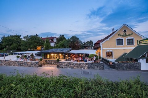 Borkóstolós pihenés Badacsonyban