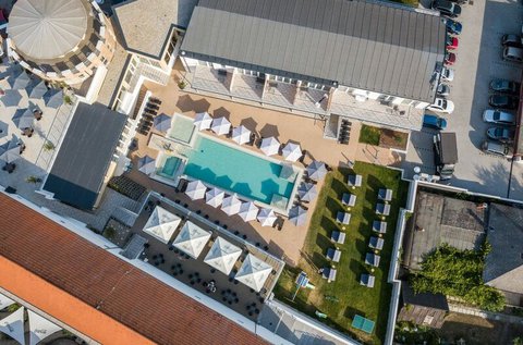 Röpke feltöltődés Siófokon