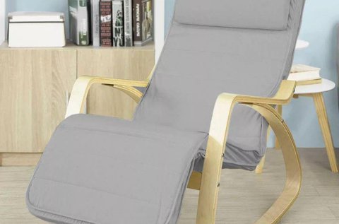 Állítható lábtartós hintaszék nyírfából