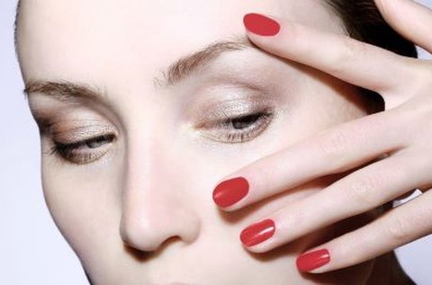 HIFU PEN arcfiatalítás teljes szemkörnyéken