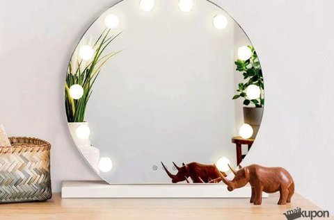 Elegáns LED világítású sminktükör