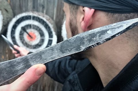 Késdobálás Nagytarcsán 1 fő részére