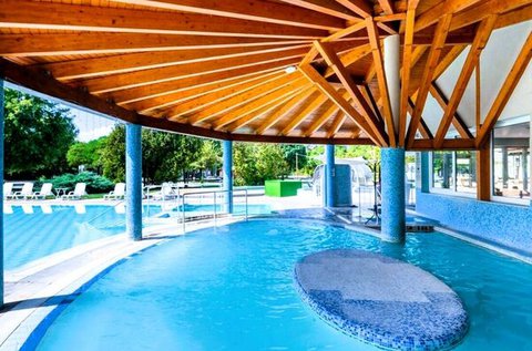 Élményteli fürdőzés Egerszalókon