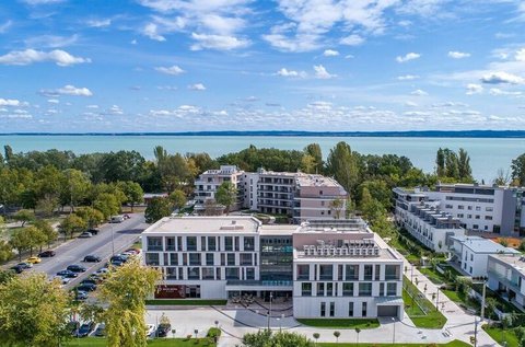 Felnőttbarát wellness pihenés Balatonfüreden