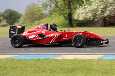 4 körös Forma Renault versenyautó vezetés