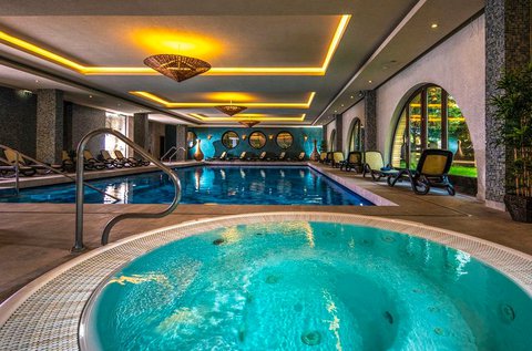 Relaxáló wellness Vecsésen, hétvégén is