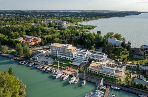 4 csillagos nyár a Balaton partján, Siófokon