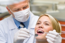 Egész szájra vonatkozó lézeres kezelés ínysorvadás ellen