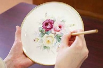 Éld át az alkotás örömét! 8 alkalmas porcelánfestő vagy kerámiakészítő tanfolyam anyaghasználattal és korlátlan limonádé fogyasztással