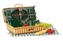 2 személyes piknikhátizsák vagy 4 személyes piknik kosár evőeszközökkel, bögrékkel és piknikpléddel vagy asztalterítővel