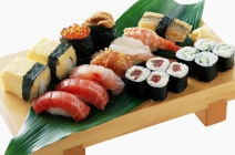 Élvezd a japán ízeket! 28 db-os Kagawa egyedi sushi válogatás