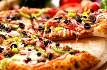 2 db választható pizza különböző ízletes feltétekkel