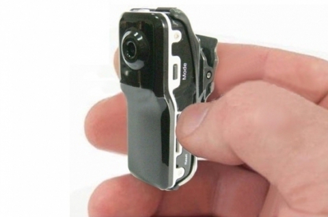 Ultra mini kamera szilikon tokkal és csíptetővel