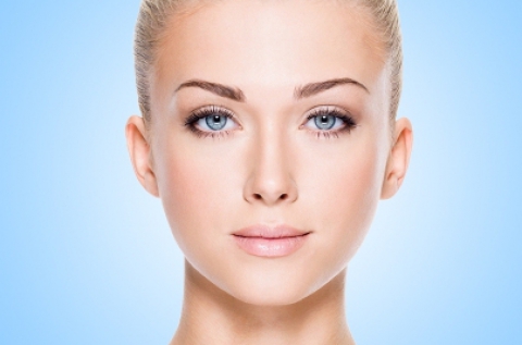 3 alkalom hialurox softlézeres arcfeltöltés