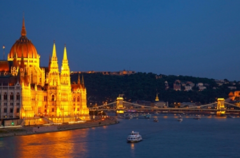Sétahajózás Budapest legszebb Duna-szakaszán