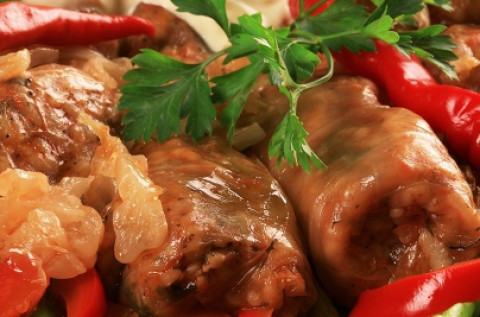 Erdélyi töltött káposzta és birkapörkölt menü